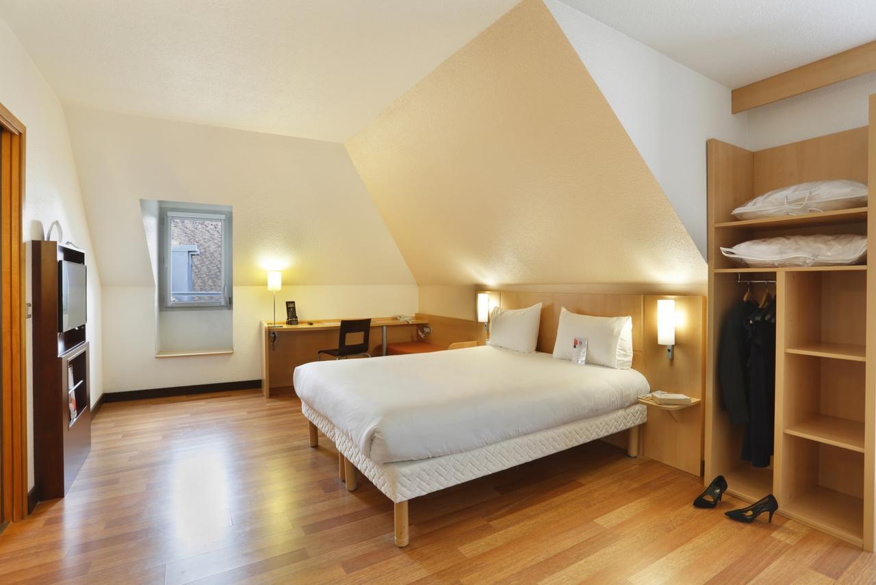 Ibis Etampes Hotel Exterior photo