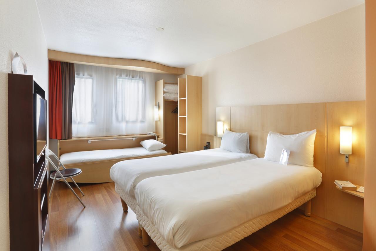 Ibis Etampes Hotel Exterior photo